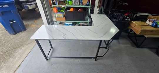 Tribesign L-shaped computer desk