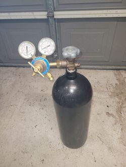 Hvac nitrogen bottle and regulator