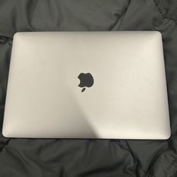 2017 Macbook Pro with Touchbar 