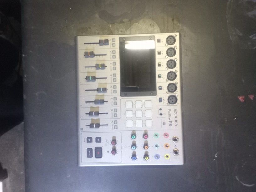 🔥 For Sale: Zoom PodTrak P8 Podcast Recorder & Mixer – Pro-Level Audio, Zero Hassle 🎙️