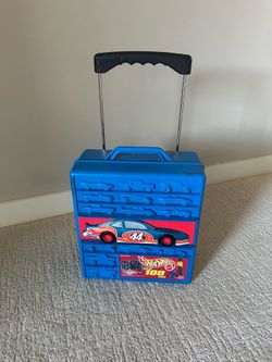 Hot Wheels + Storage + Tracks