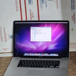 17"screen Apple MacBook Pro 