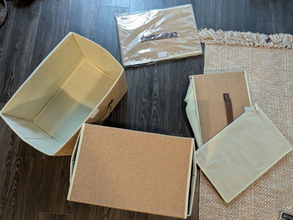 Storage Boxes (4)