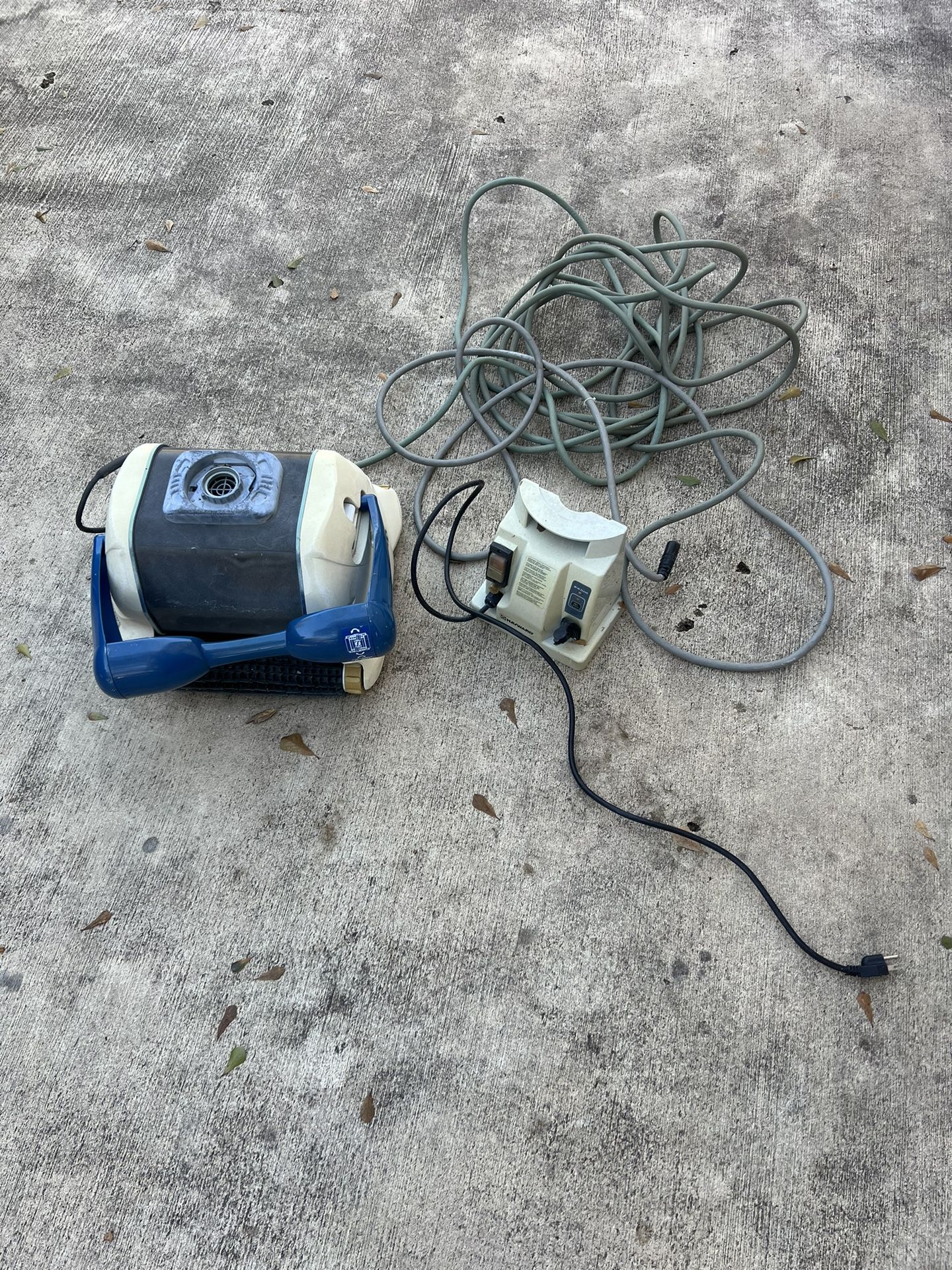 Hayward Tiger Shark Pool cleaner for repair