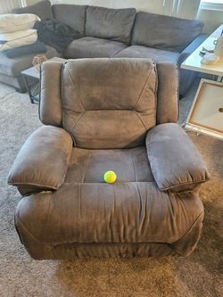 Comfy Large Recliner