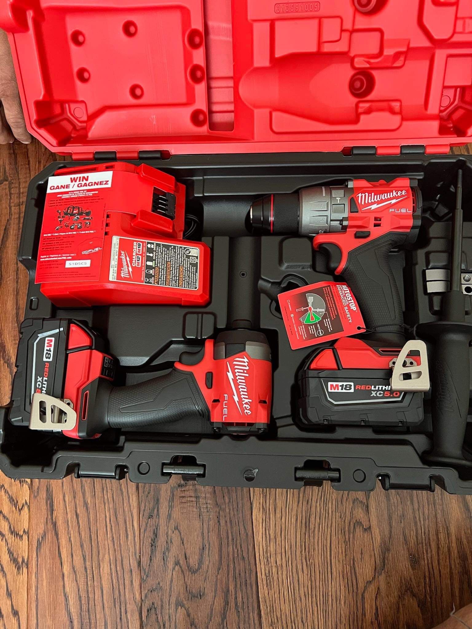 Milwaukee FUEL 18V Lithium-Ion Brushless Cordless Hammer Drill and Impact Driver Combo Kit
