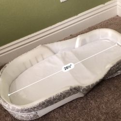 Baby Delight Snuggle Nest / Potable Bassinet