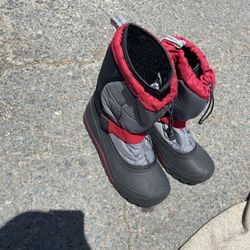 Snow Boots Sz 9