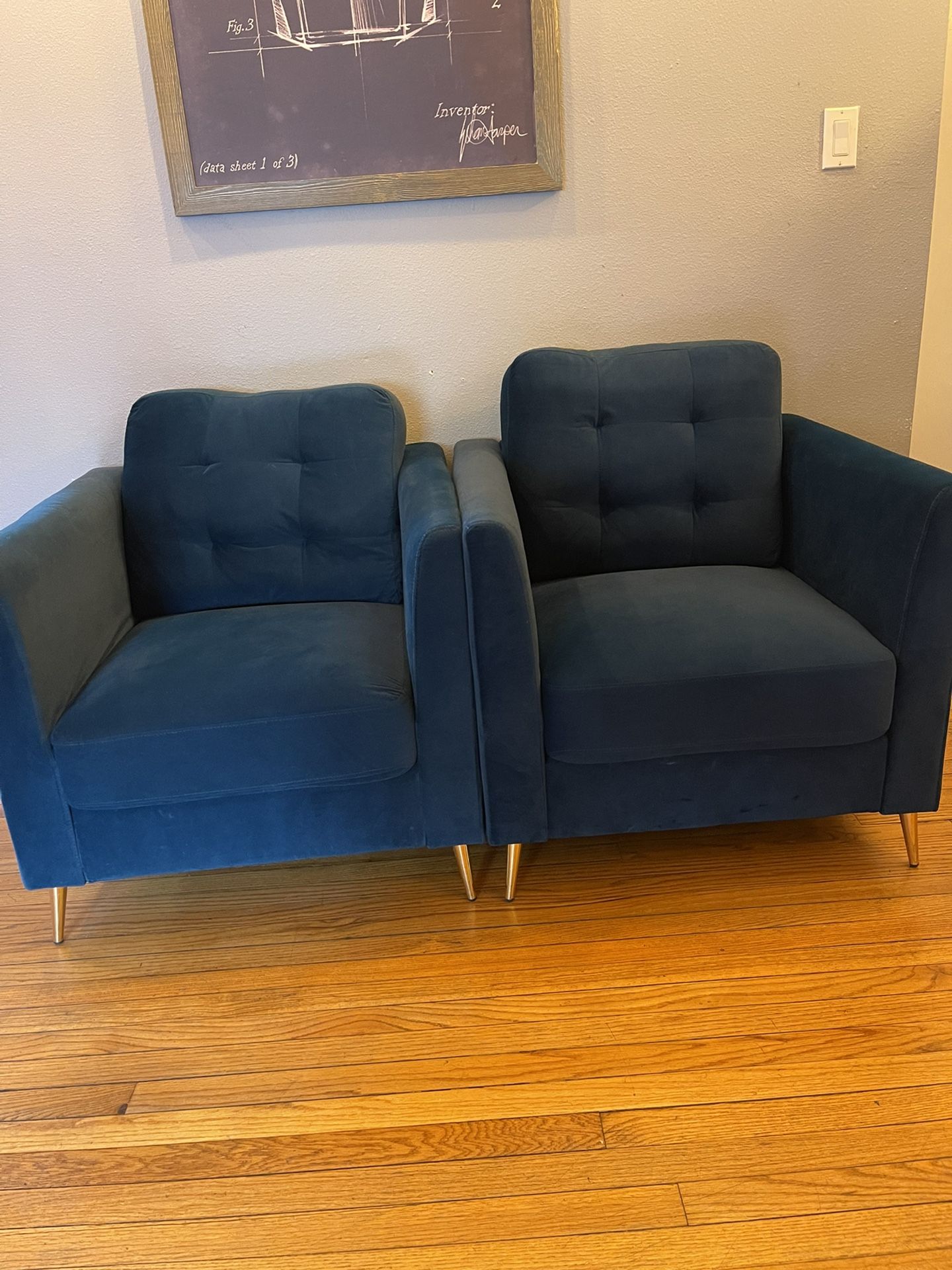 Arm Chair X2 Prestine Condition