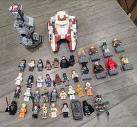 $180 Star Wars LEGO Minifigures With 2x4 Magnet Brick Base and regular star wars mini figures Lot$180 Star Wars LEGO Minifigures With 2x4 Magnet Brick
