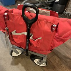 un carito para Ninos esta en buenas Condiciones 