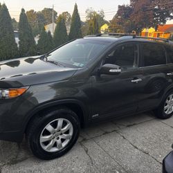 2012 Kia Sorento Lx  Awd V6