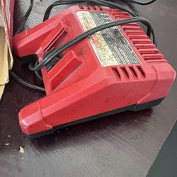 Milwaukee Leaf Blower With Charger
