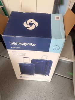 Brand new samsonite 2 set
