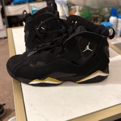 Jordan True Flight Black Metallic Gold White 