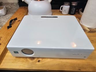 Sony VPL-CS5 Data Projector
