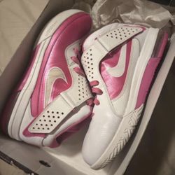 Nike LeBron Soldier V Size 13
