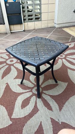Patio table