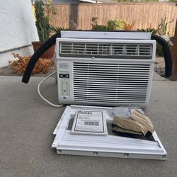 Black & Decker Window Air Conditioner