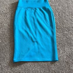 Medium Pencil Skirt / Slit On The Back 