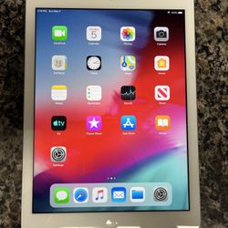 Apple iPad Air 64GB WiFi Tablet 9.7 inch