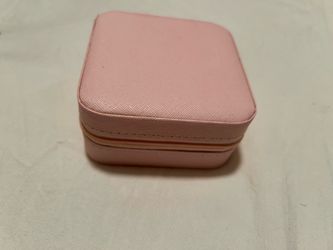 Travel jewelry box
