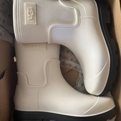 UGG Womens Droplet Boot 11, 12