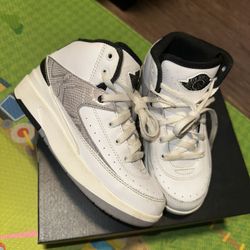 Jordan retro 2