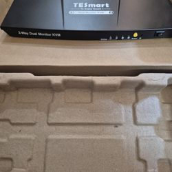 TESmart Dual Monitor KVM