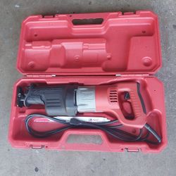 Electric Milwaukee Sawzall 13 Amps ( Condition Good  )