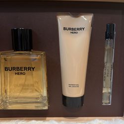 Burberry Hero Perfume Set