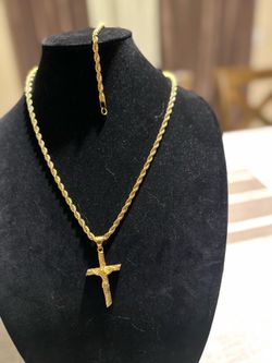 Rope chain in stainless steel with cross pendant