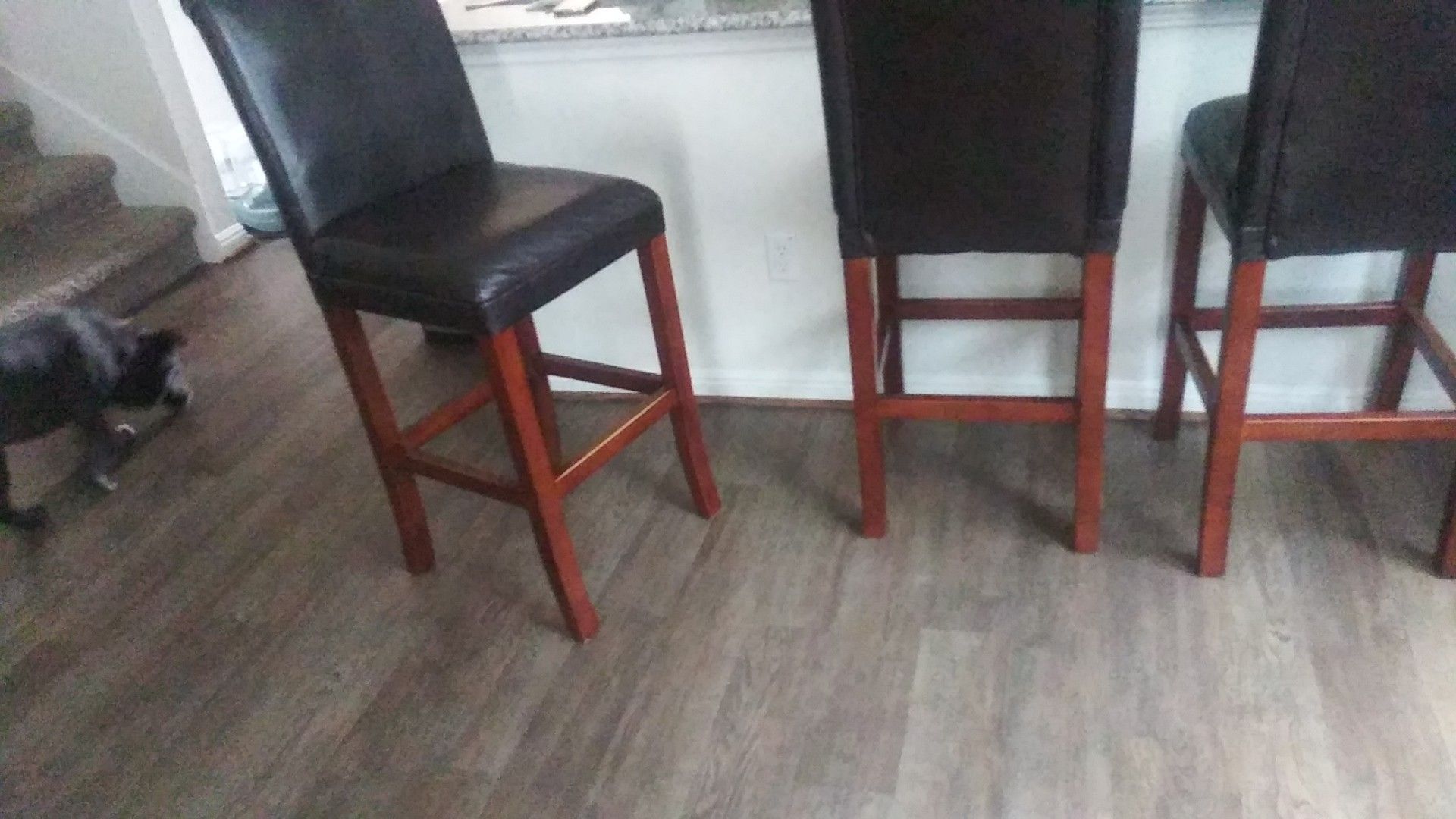 Set of 4 bar stools