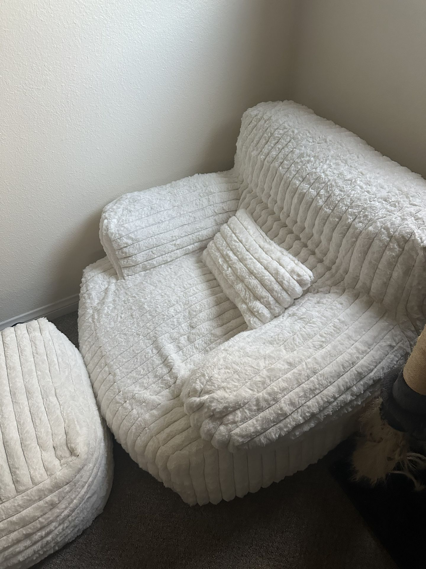 Comfy Gaint Bean Bag Chair with Ottoman, Fluffy Huge Bean Bag Armchair