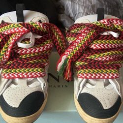 Lavin Curbs (I'm The Pluh Fr)