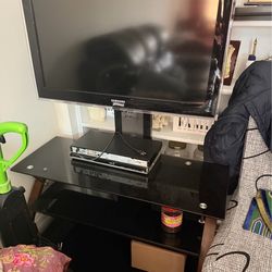 Samsung TV 32 inch plus TV stand up to 55
