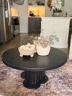 Black Round coffee table