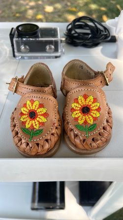 Toddler Leather Sandals with Sunflower Embroidery