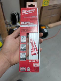 Milwaukee 78 in. Composite Folding Ruler – New