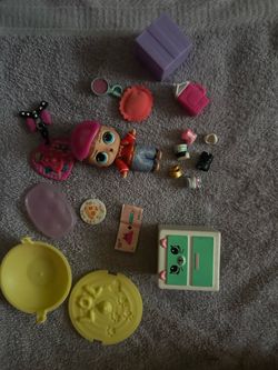 random lol / shopkins toys