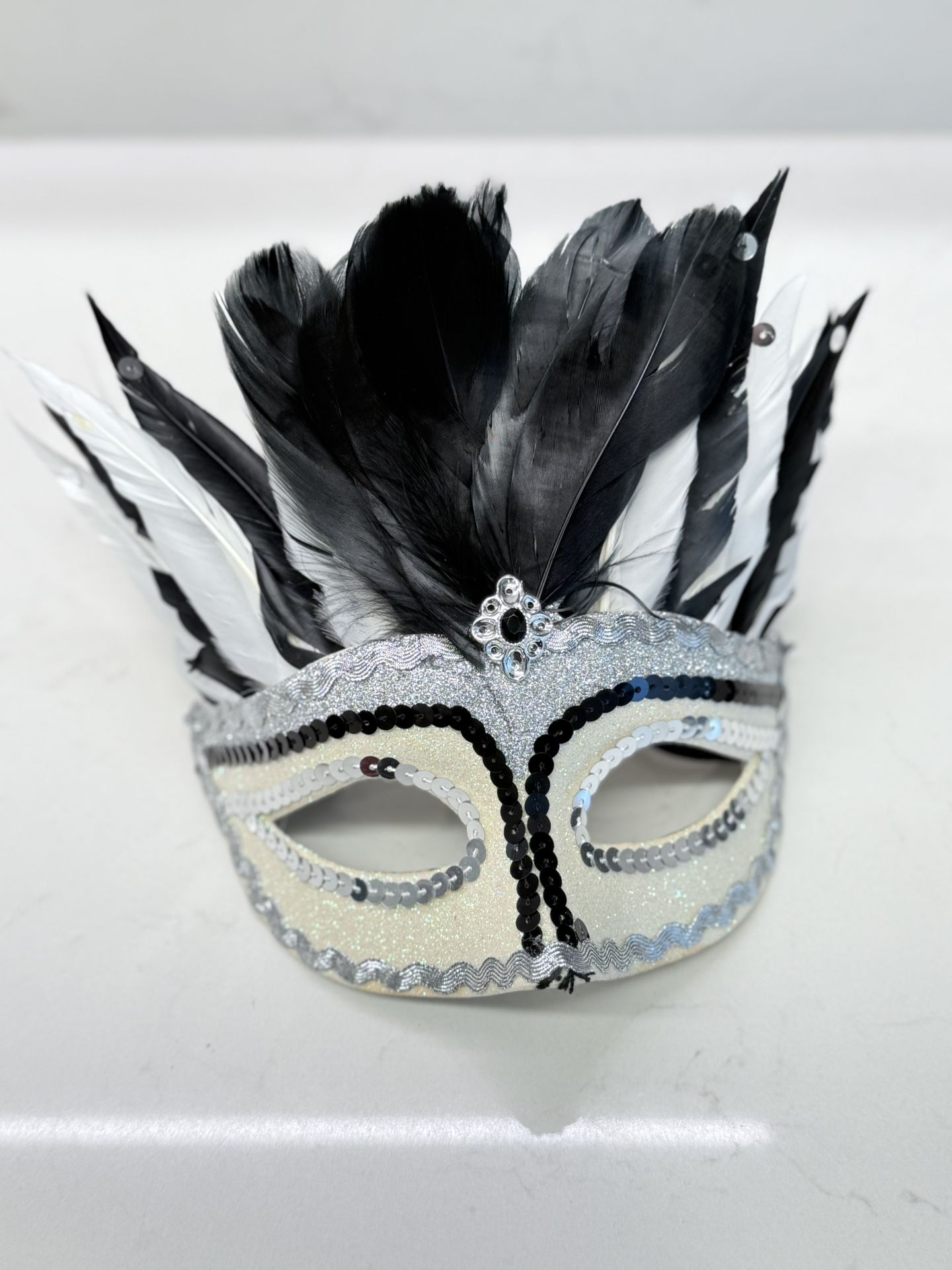 Feathered Masquerade Mask - Black & White