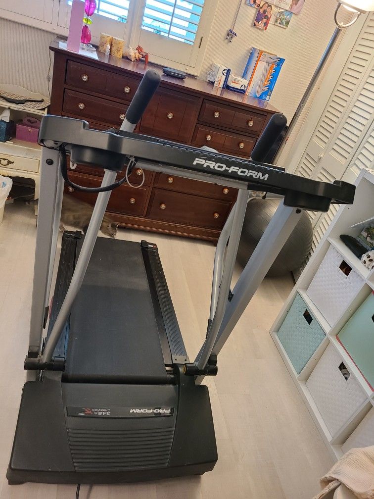 Pro-Form 345s Crosswalk Treadmill