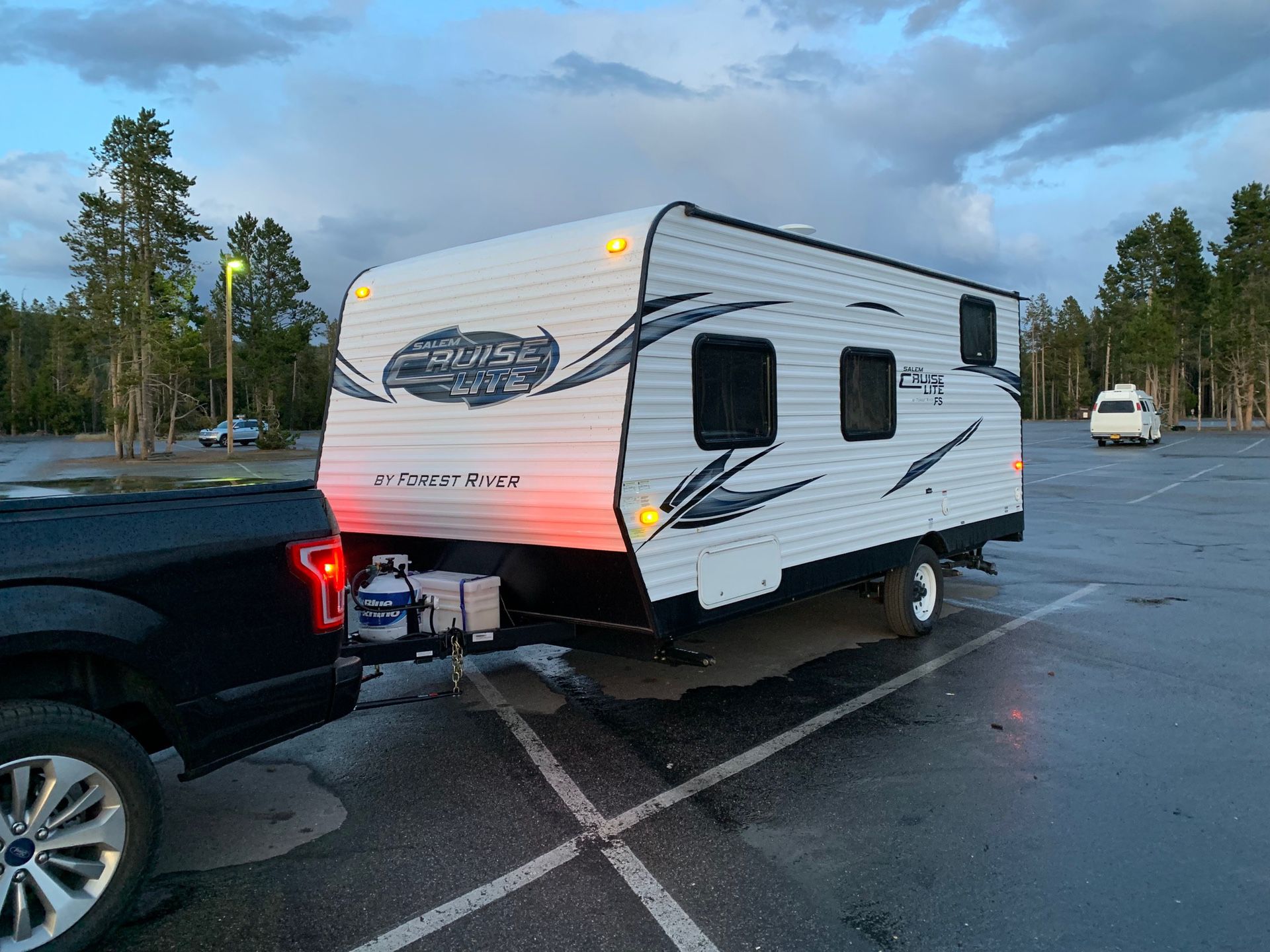 2016 21ft Forest River travel trailer - one owner