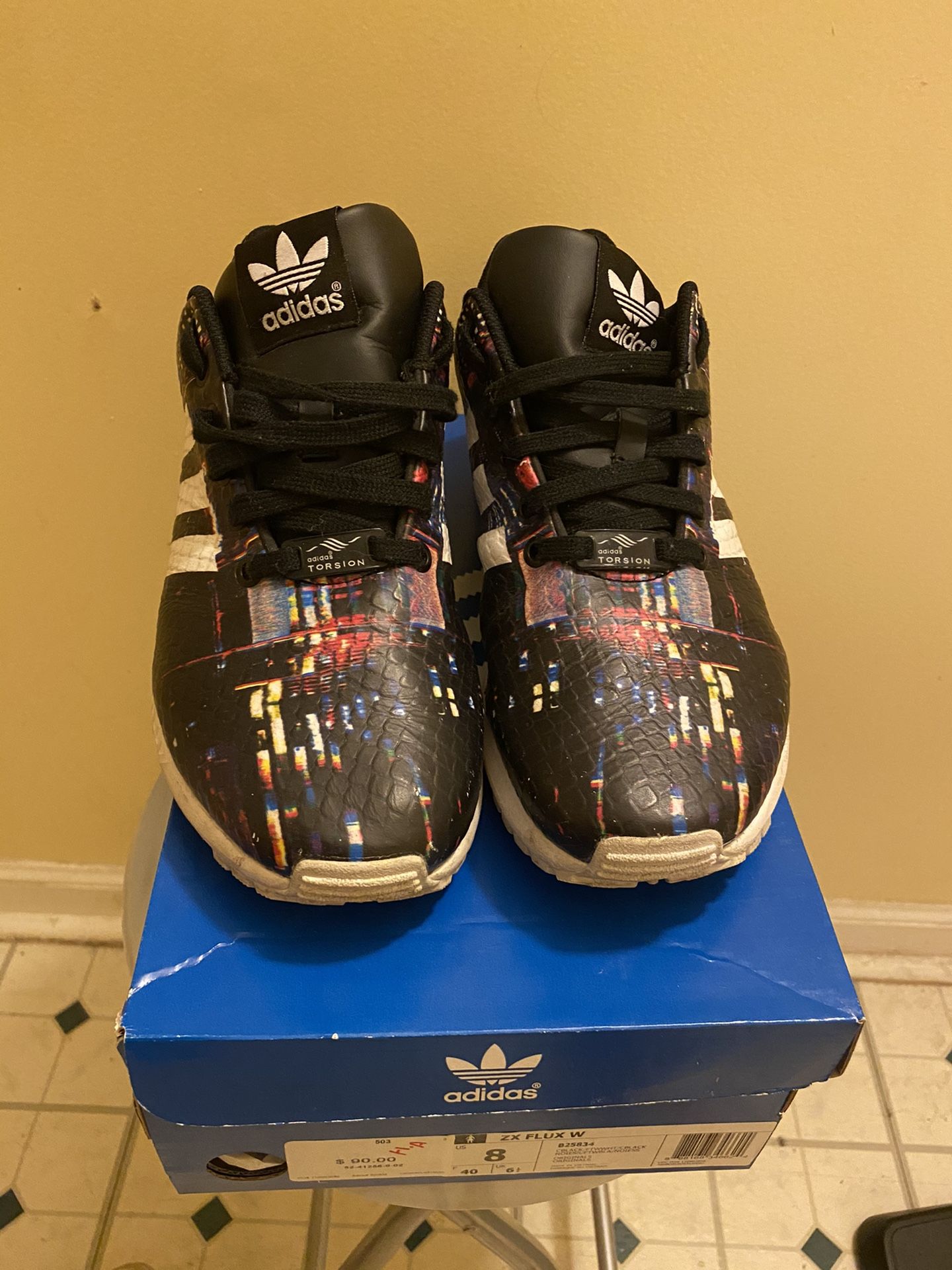 Size 8 adidas flux