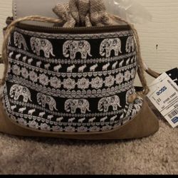 NWT Makeup/ accessory bag