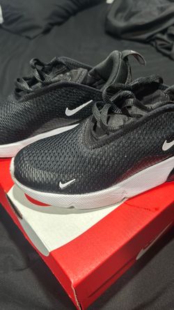 Boys Nike air max 270