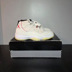 Size 9 - Air Jordan 11 Retro Platinum Tint
