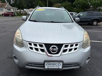 2011 Nissan rogue Limited Edition 164,000 miles 4,999 dollars