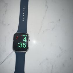 Apple Watch SE