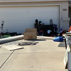 Free Rugs Sports Bags Suitcases Air Fryer And Credenza Side Table Bar Stools Pictures